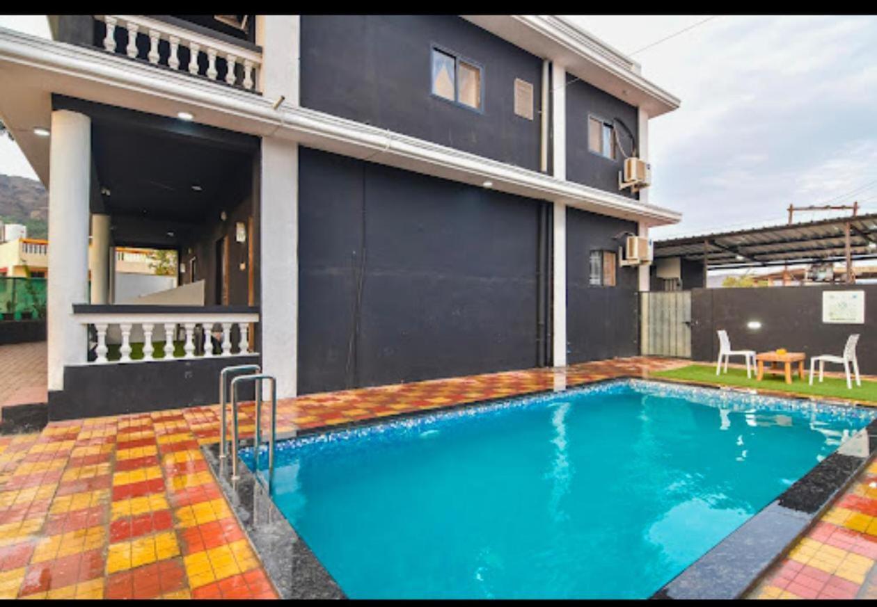Empyrean Stay Ll 3Bhk Ll Black Horse Villa Ll Ac Ll Private Pool Ll Wifi II Lux Ll Лонавала Экстерьер фото